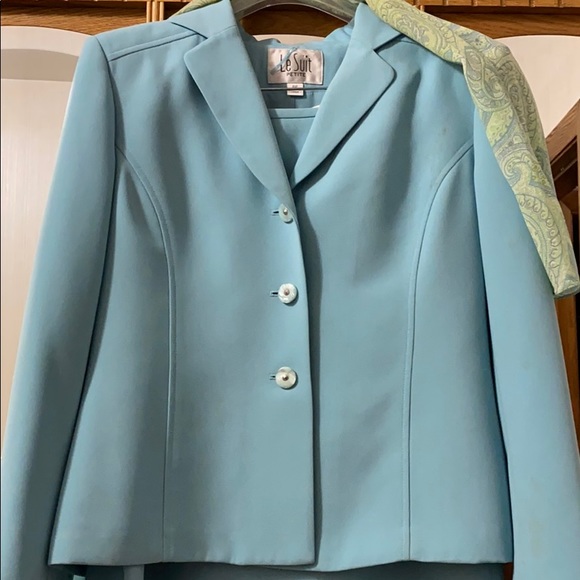 Pastel Le Suit with scarf! - Picture 1 of 7